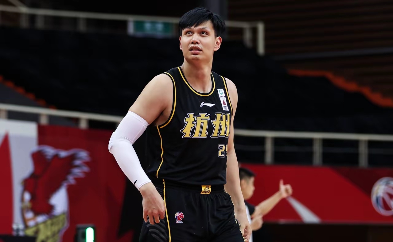广厦男篮今晚远射贴柱，志在欧联名次提升，悬念犹存，训练强度明显提升的简单介绍开云app下载