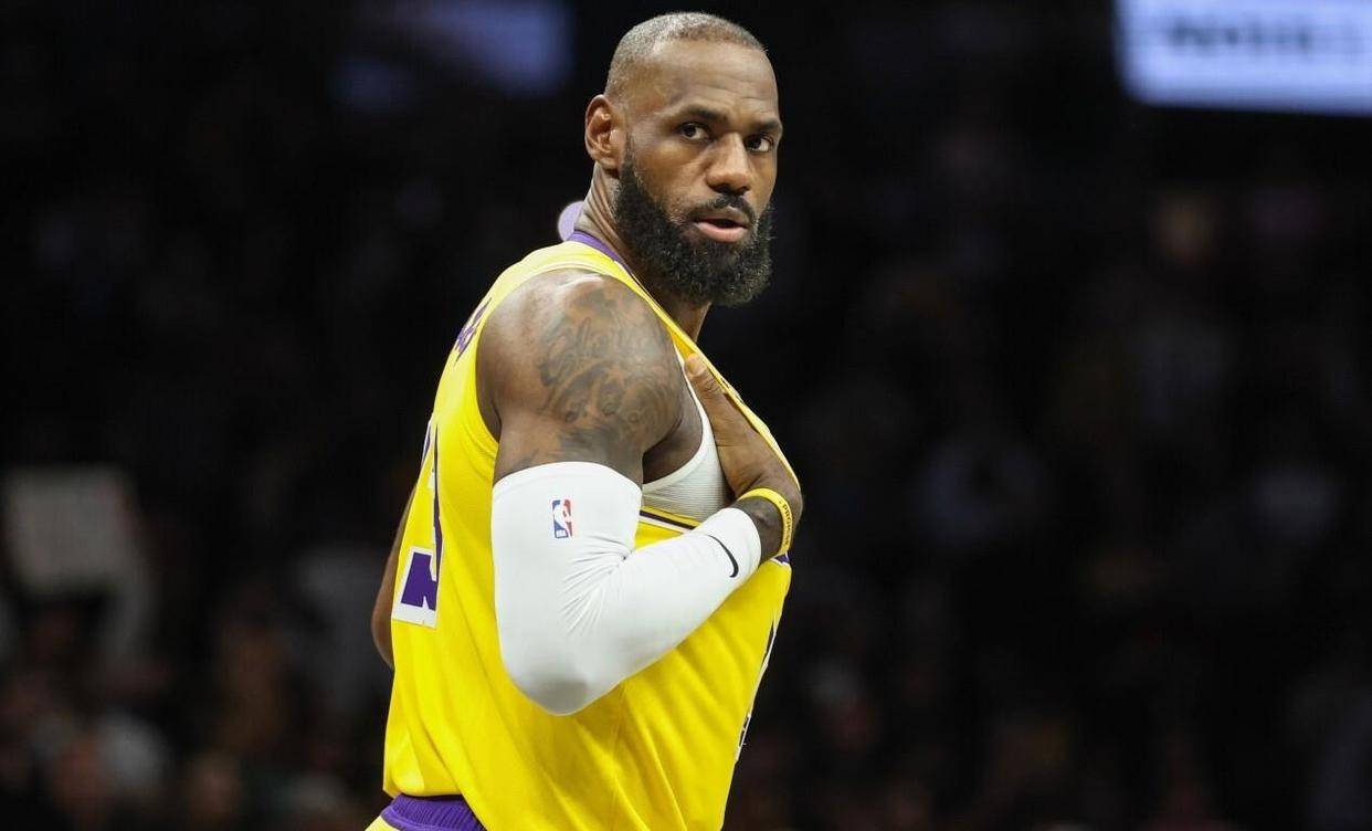 这也行？赛前休斯敦火箭调整名单以备欧篮联詹姆斯在独行侠比赛中爆冷，今夜波尔图止住颓势——国王杯节点到来的简单介绍开云中国网站